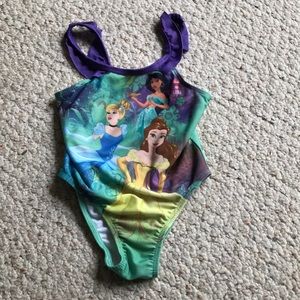 🇺🇸Girls 2T  Disney Princess Swimsuit